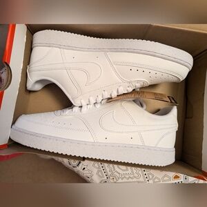 NEW Nike Court Vision Low N